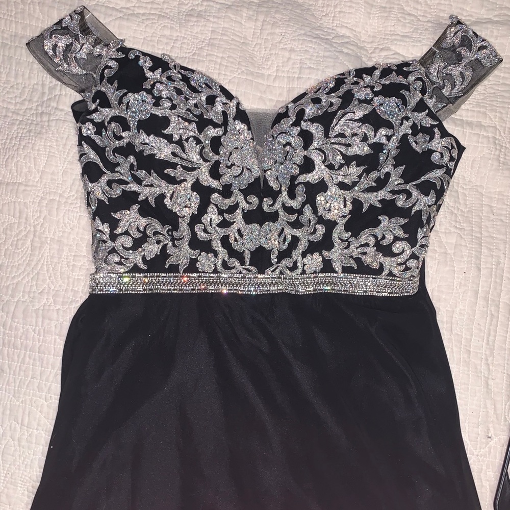 Prom Dress - Picture 4 of 7